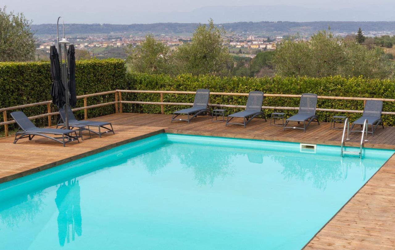 Montevecchio Apartments มนโตโปลิอินวัลดาร์โน ภายนอก รูปภาพ