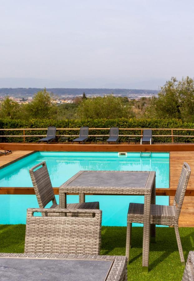 Montevecchio Apartments มนโตโปลิอินวัลดาร์โน ภายนอก รูปภาพ